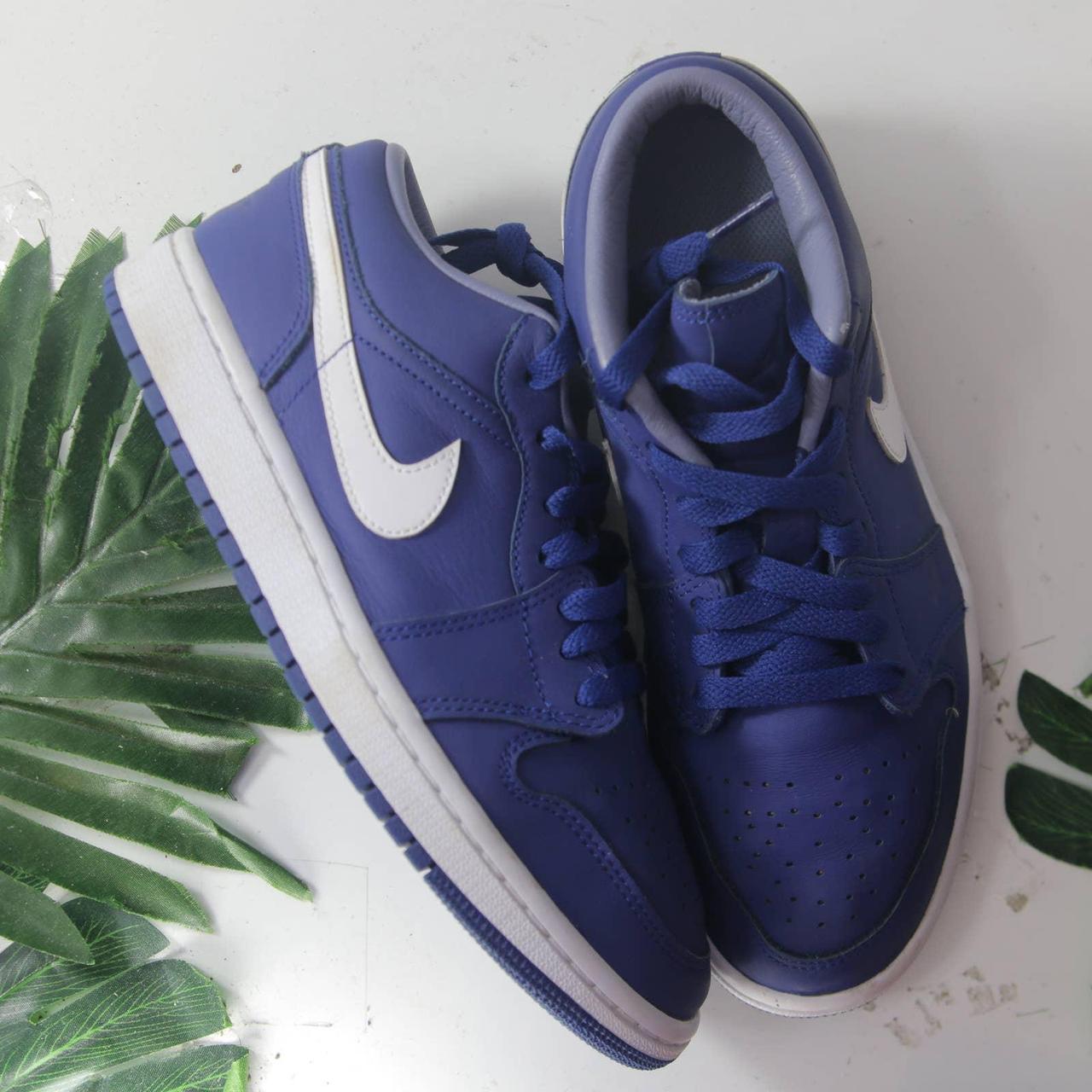 nike air jordan blue and white womens