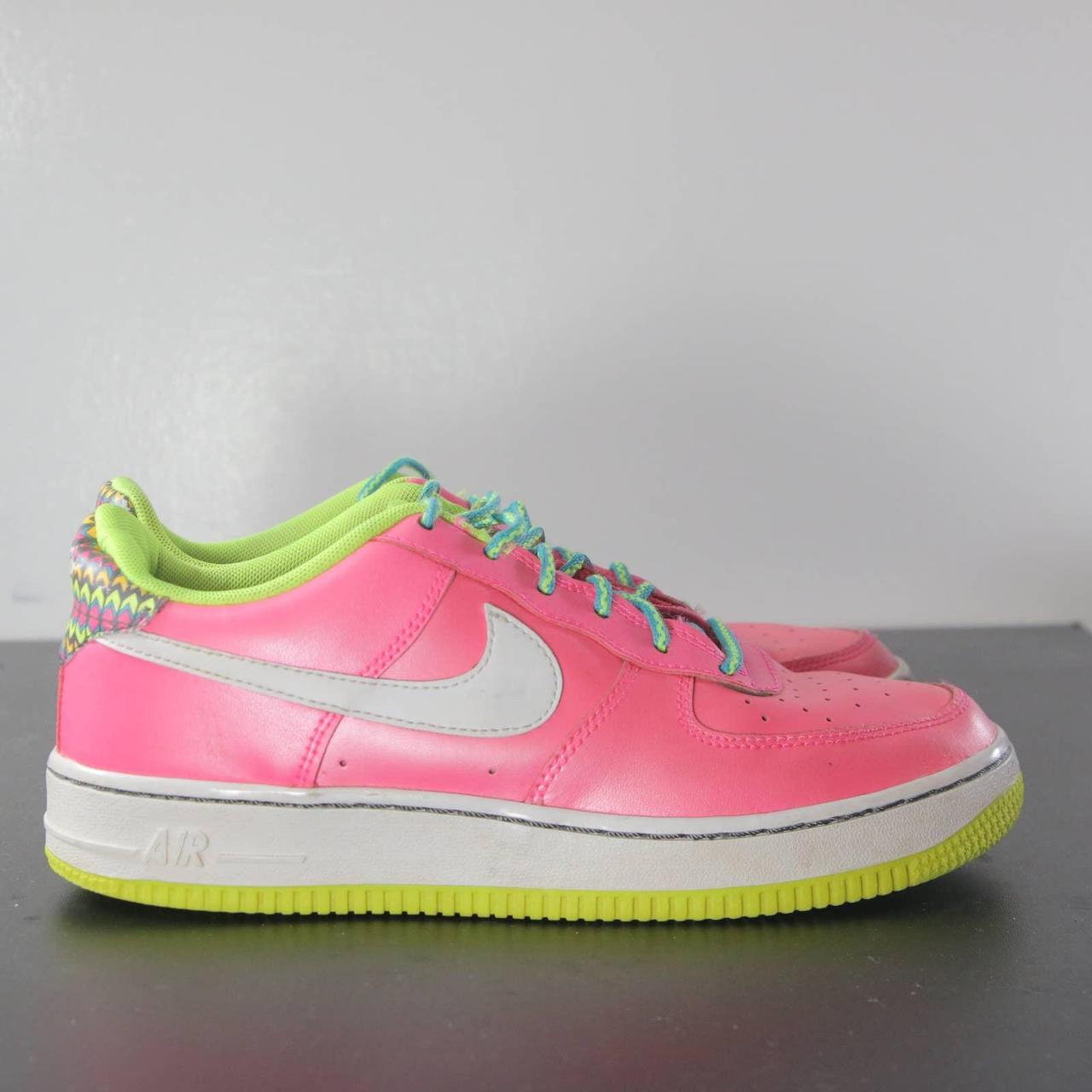 Nike air sales force pink trainers