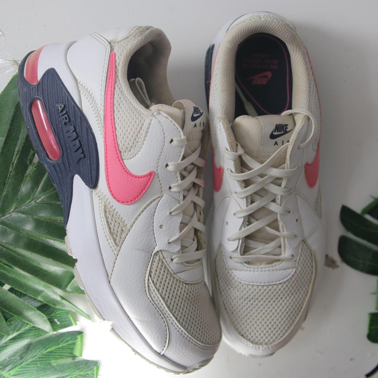 womens pink and white nike air max