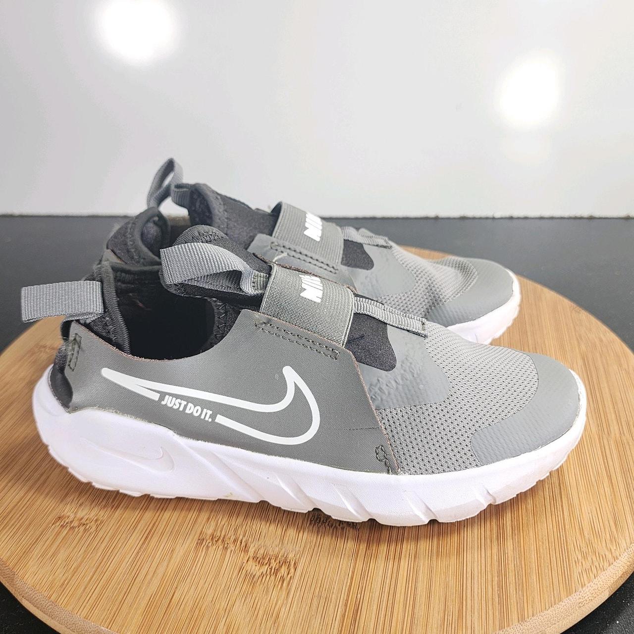 Nike kids offers shoes bundle