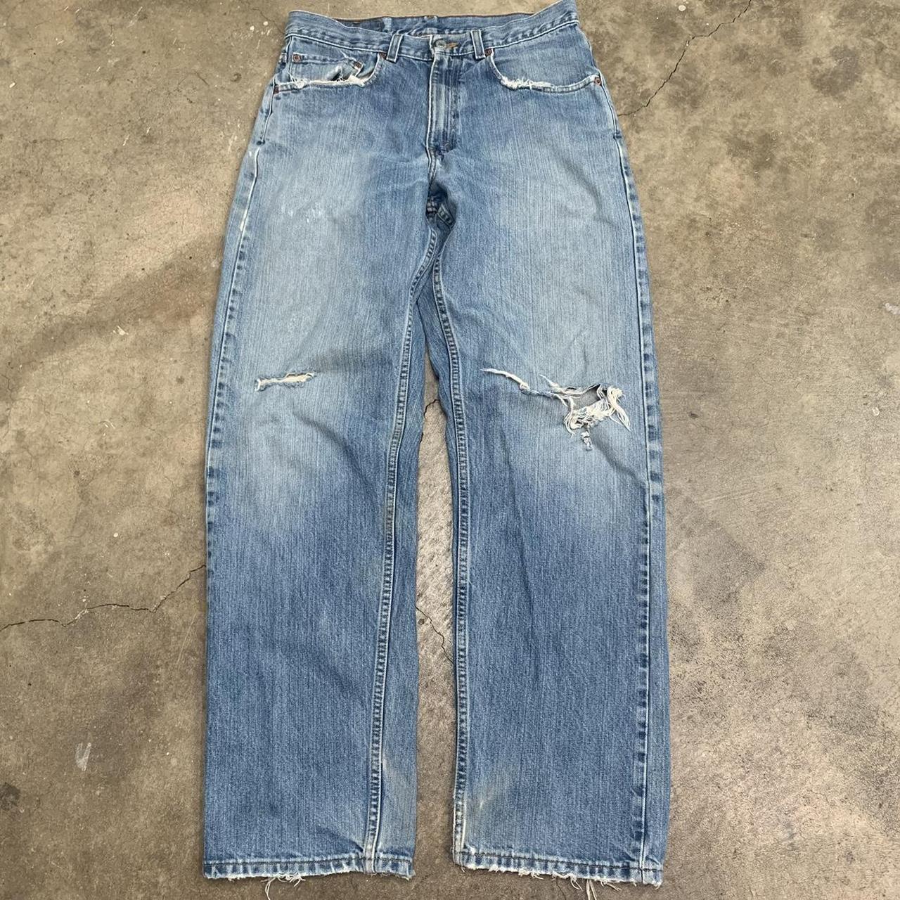 Y2K Levis jeans in good condition Has some wear... - Depop