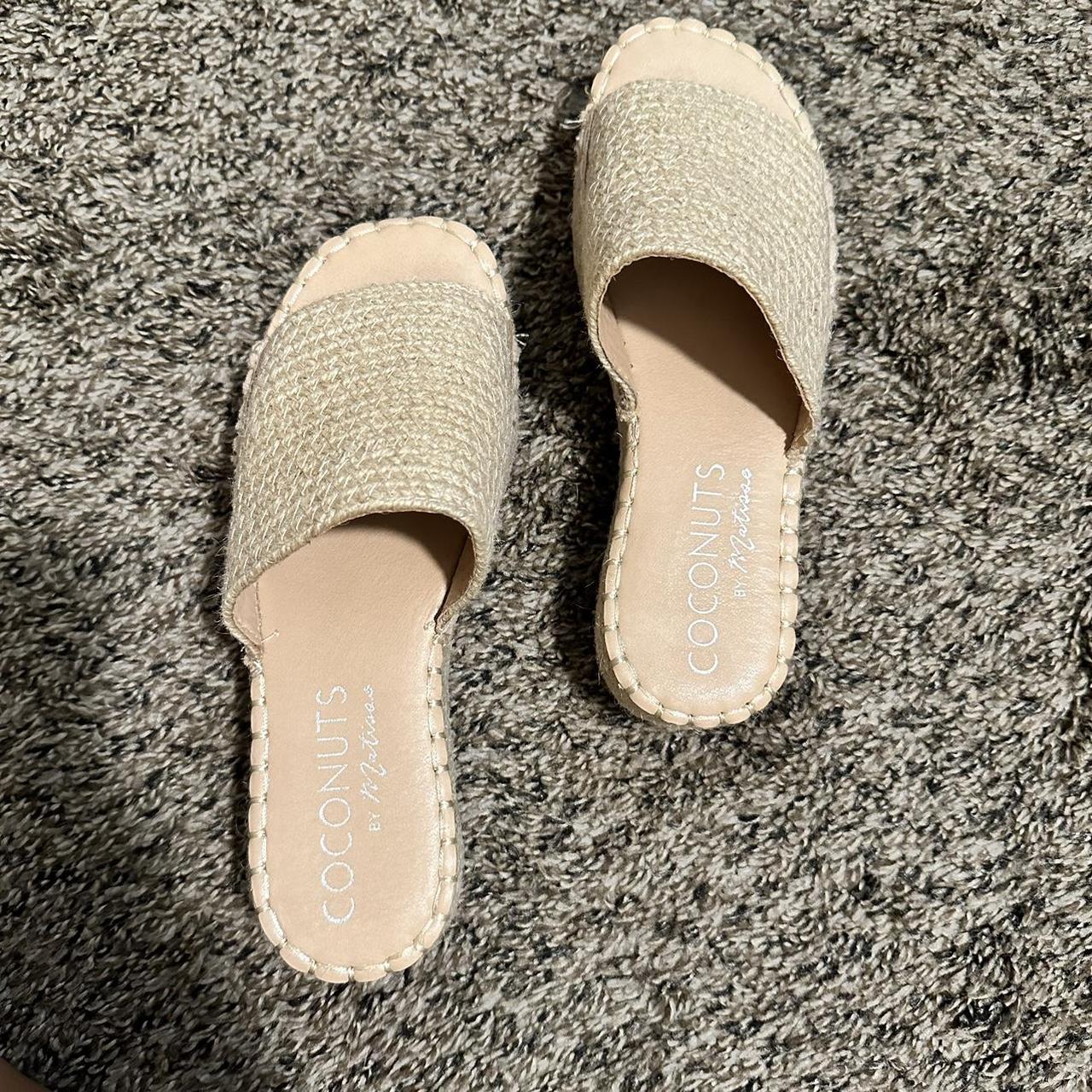 Coconuts by matisse espadrille sandal/slides. Slight... Depop