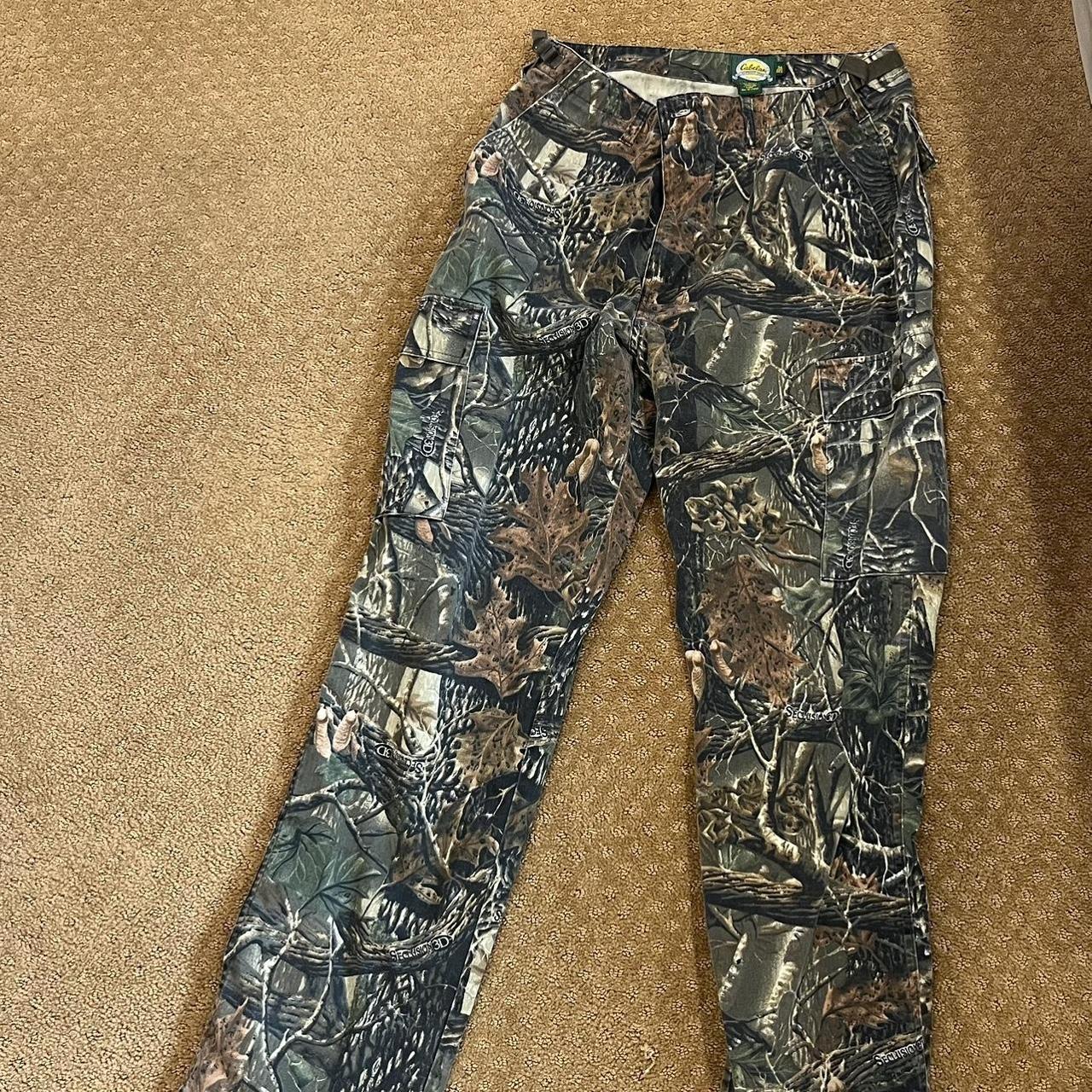 super cute camo cargo pants🐍🤎 marked size 34, fit... Depop