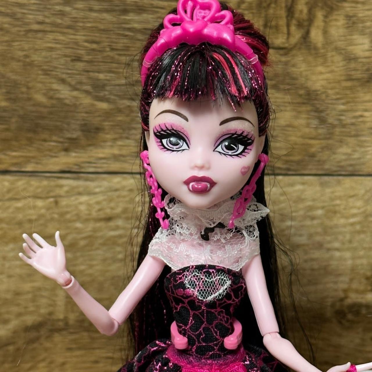 Monster High Sweet 1600 Draculaura Complete Depop