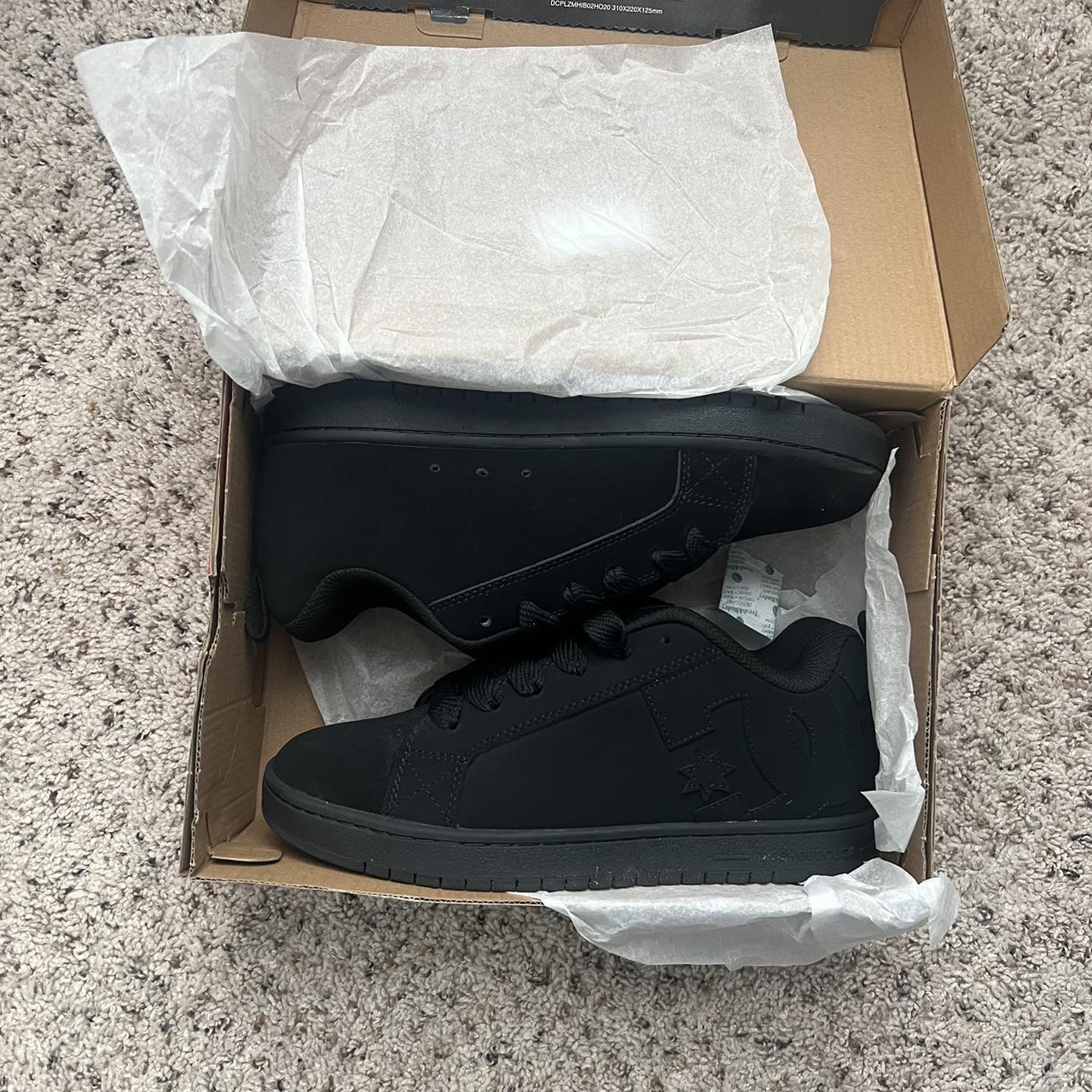 Barely worn Size 9.5 ALL BLACK DC SKATES - Depop