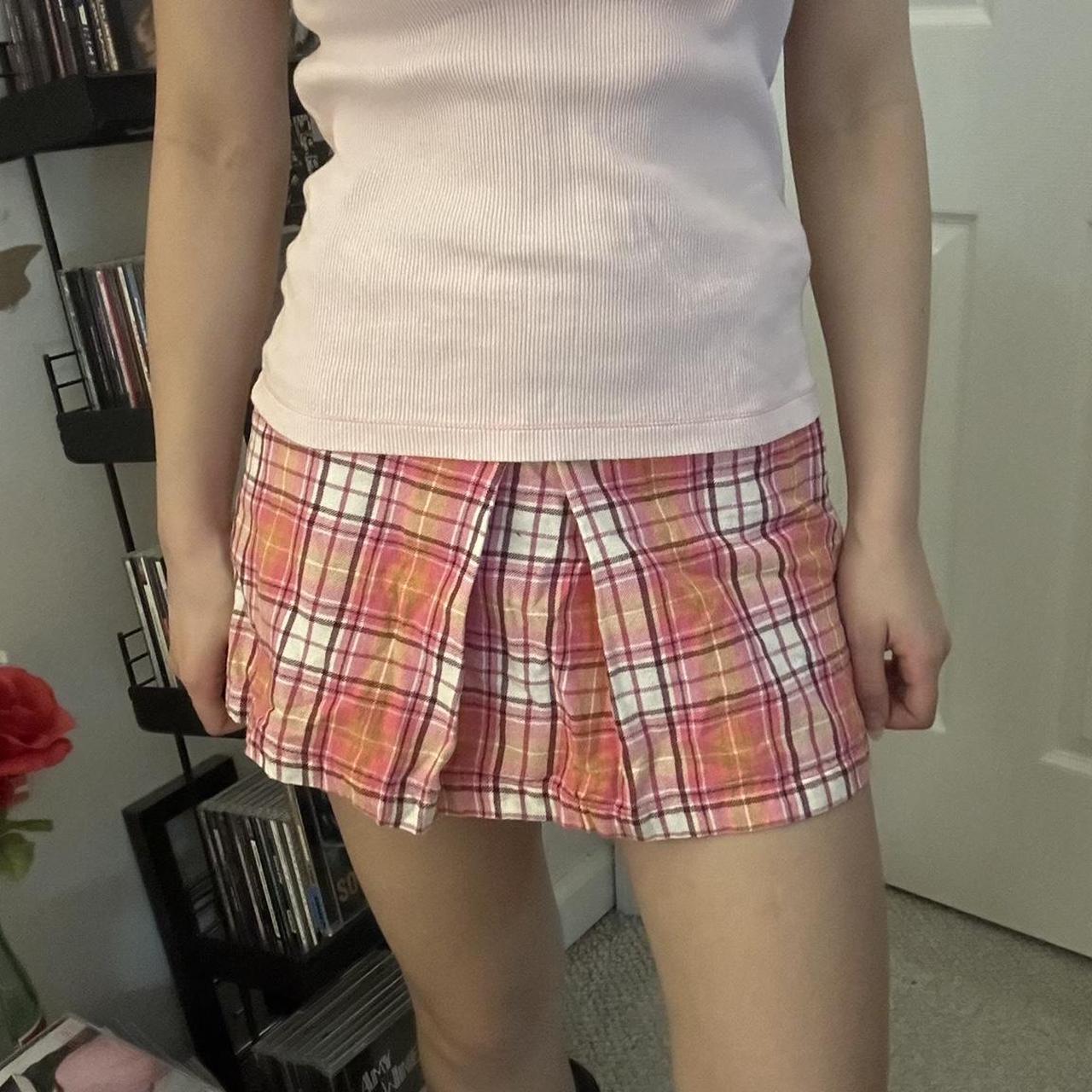 Pink plaid 2024 skirt era