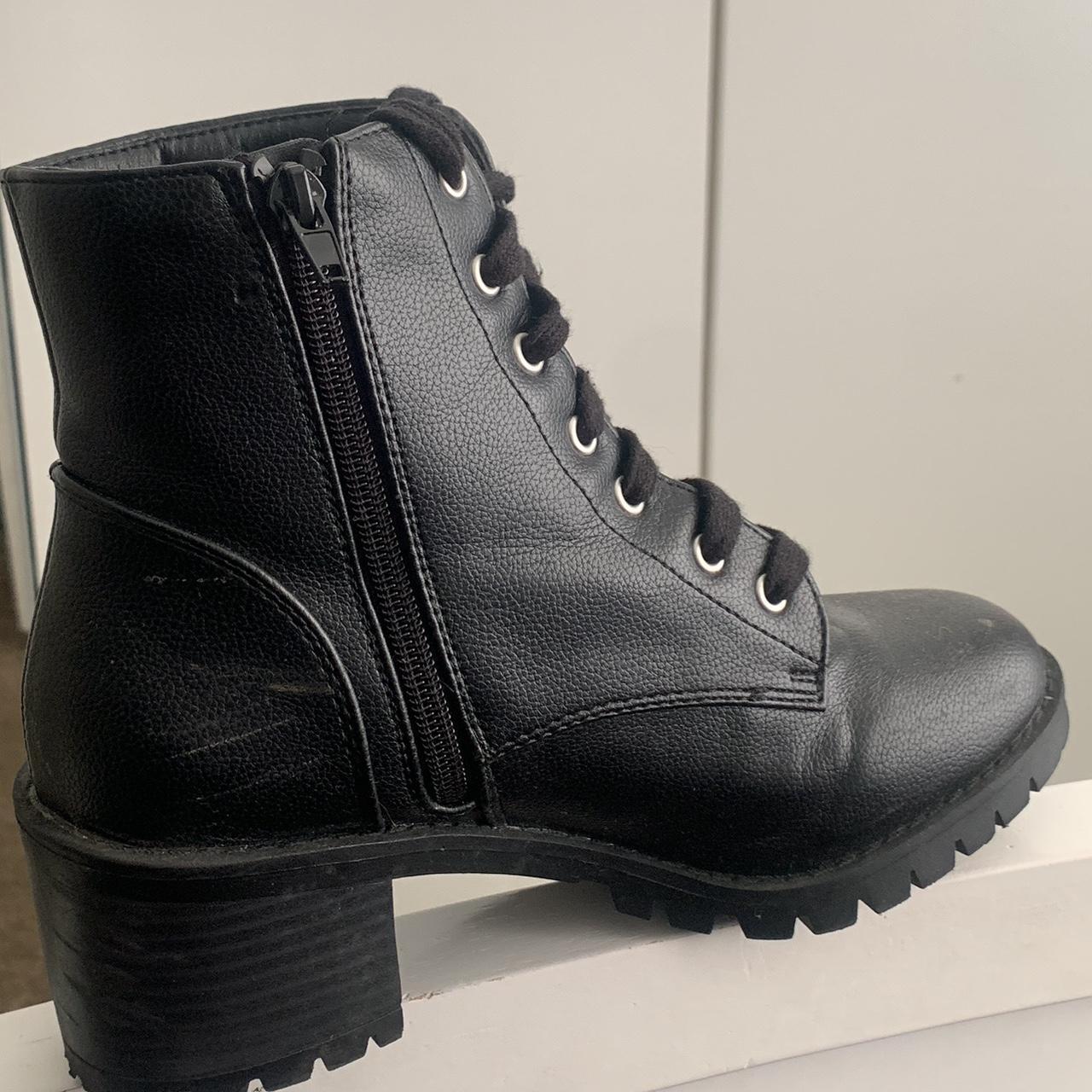 Primark Women's Black Boots Depop