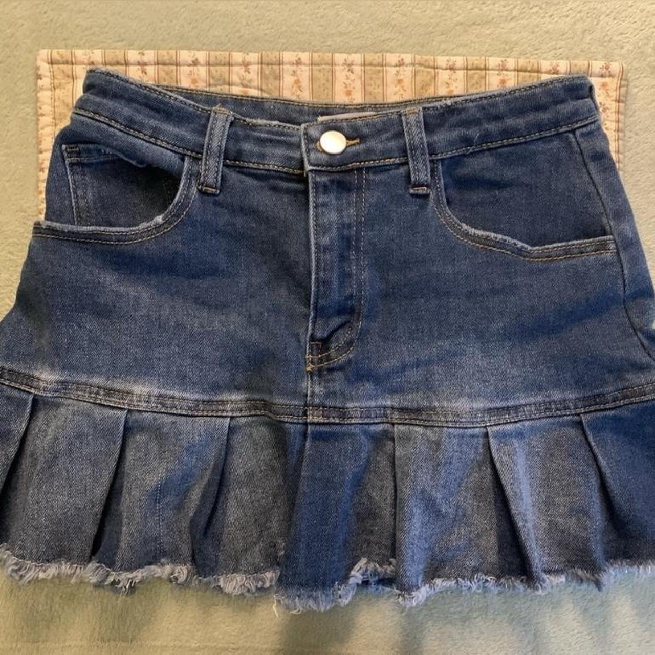 Rue 21 High Waisted Pleated Jean Skirt brand new. Depop