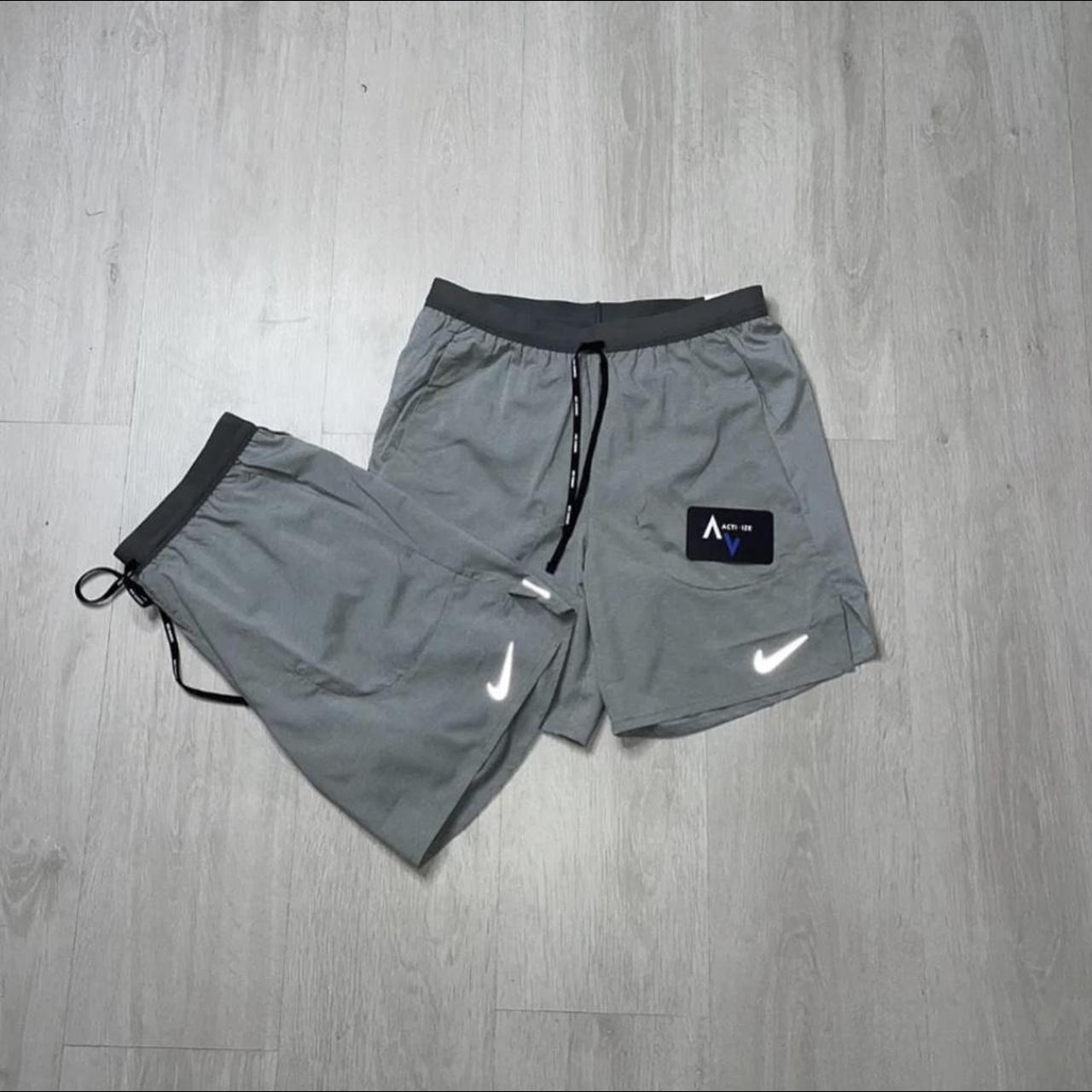 nike flex stride shorts grey