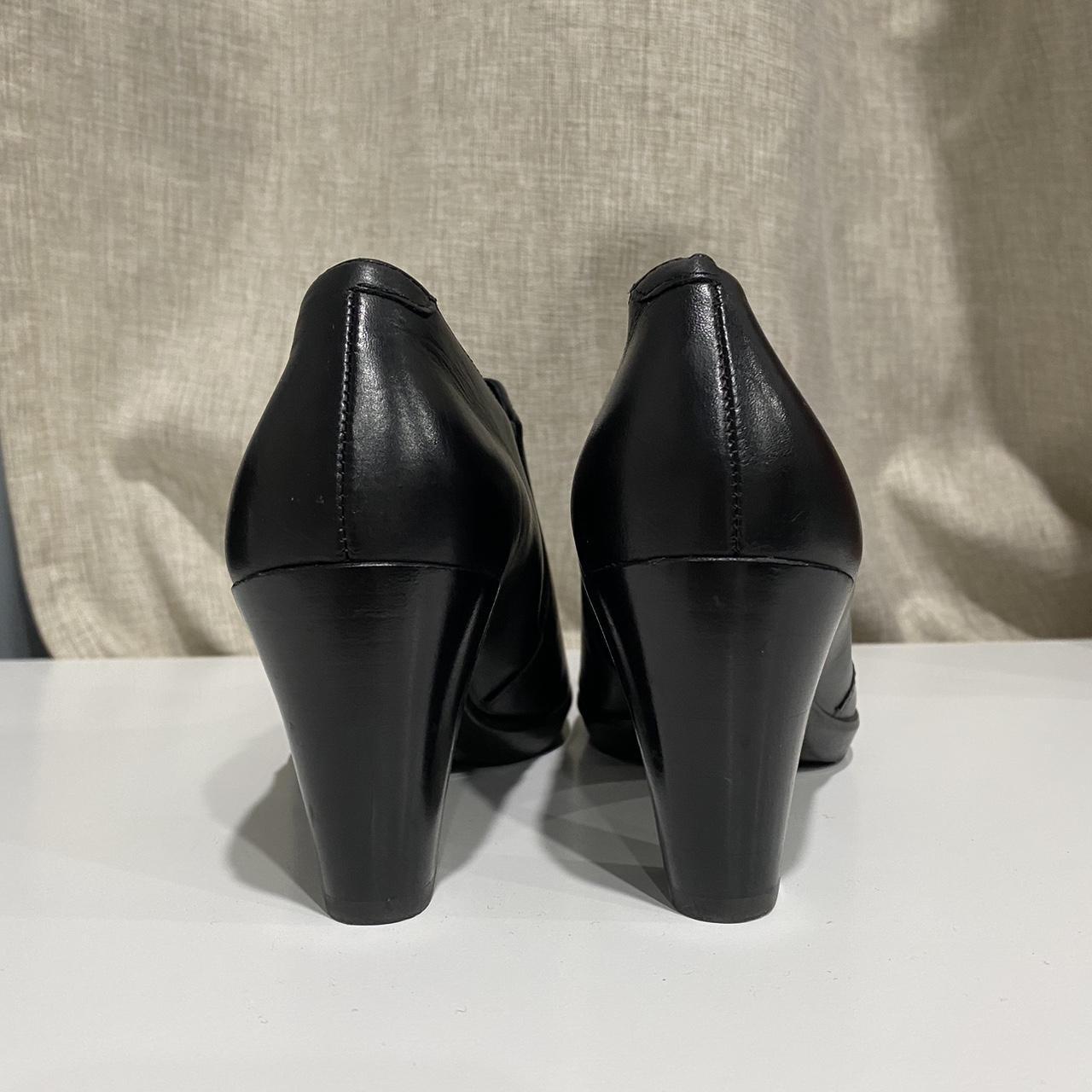 ECCO black heel booties Size: US 6 - Depop