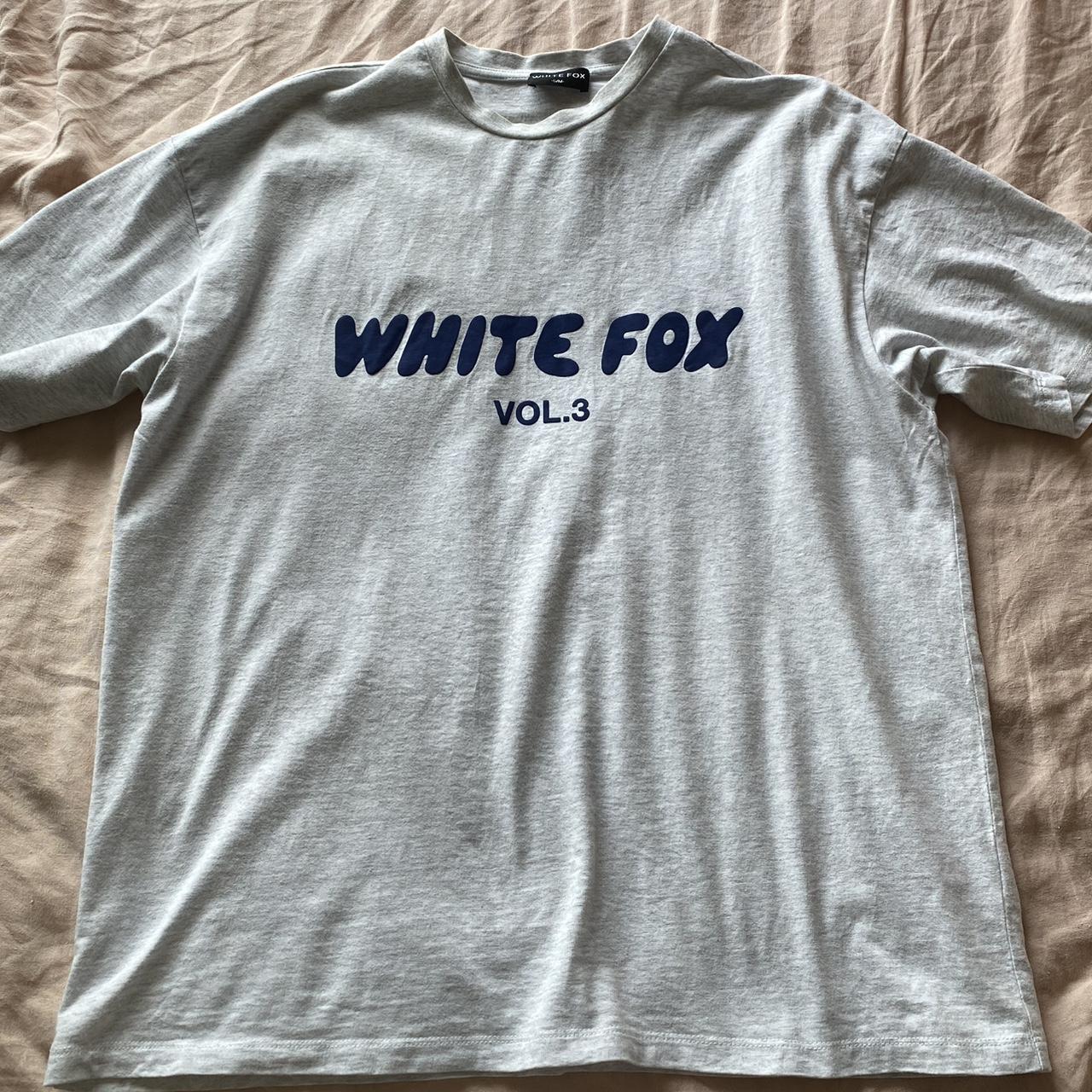 White fox oversized tee S/M $12 - Depop