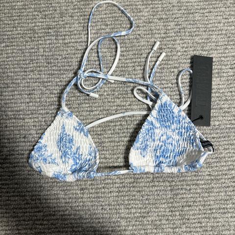 NWT Traingl Vinca- Indigo bikini. Great price as you - Depop