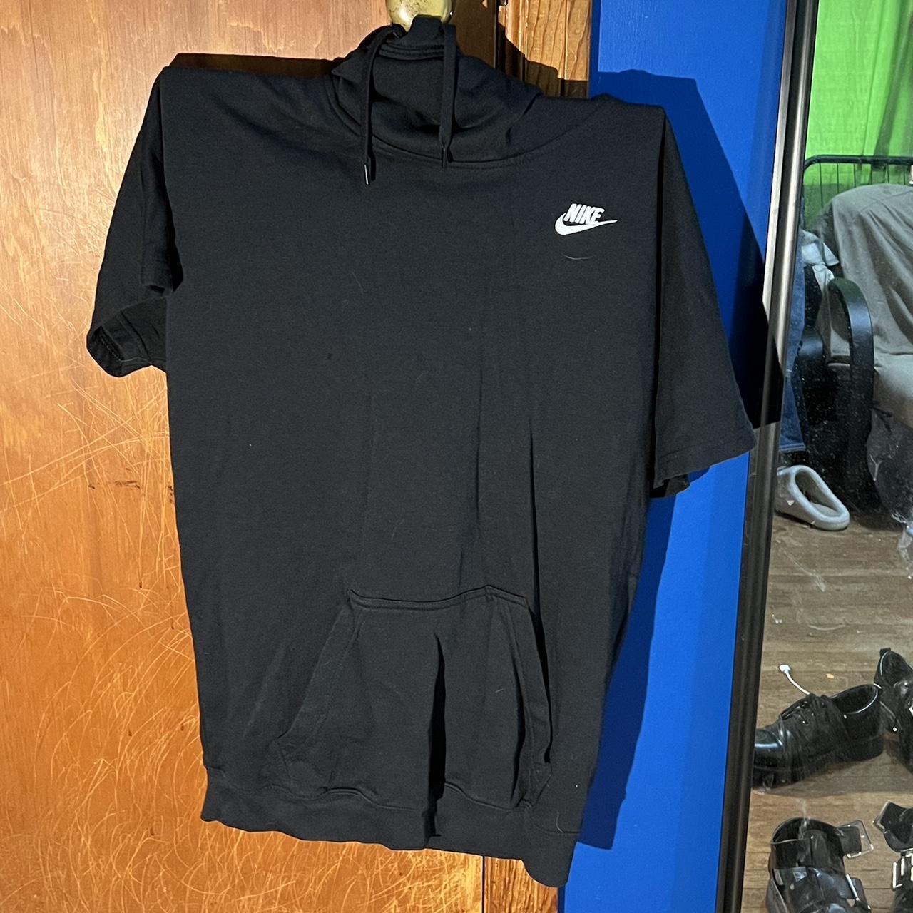 Short sleeve sweatshirt on sale nike