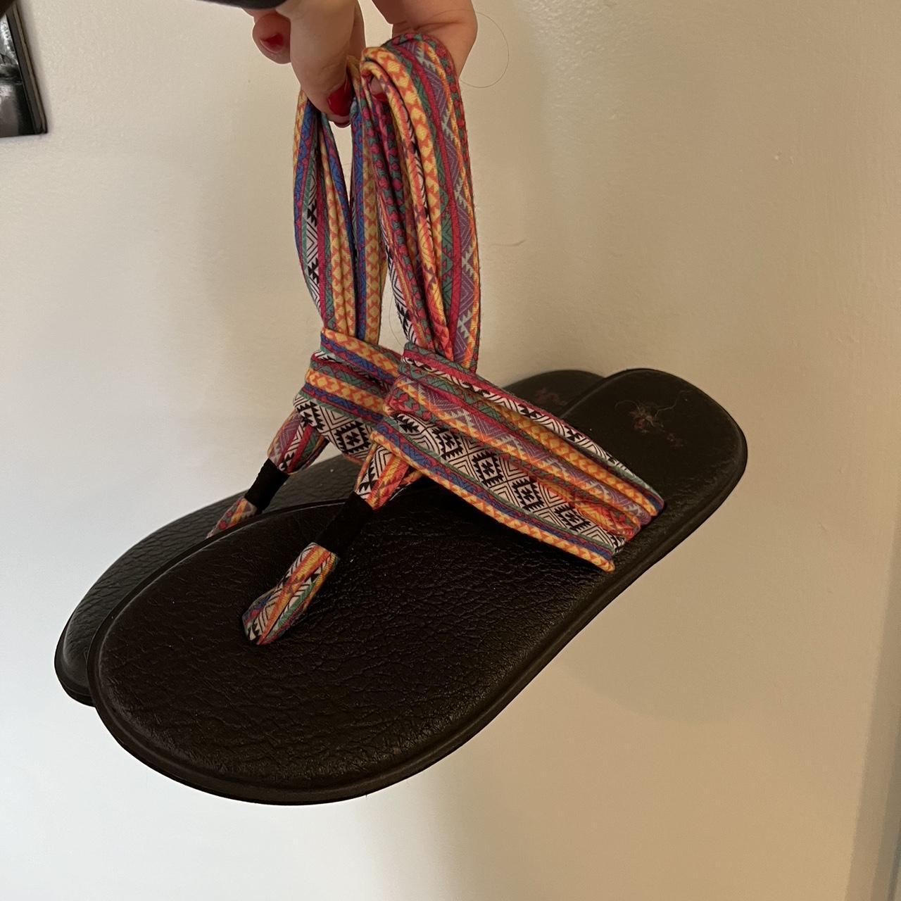 sanuk sandals - Depop