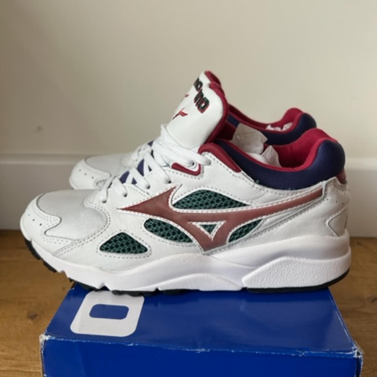 Mizuno Sky Medal Carefree