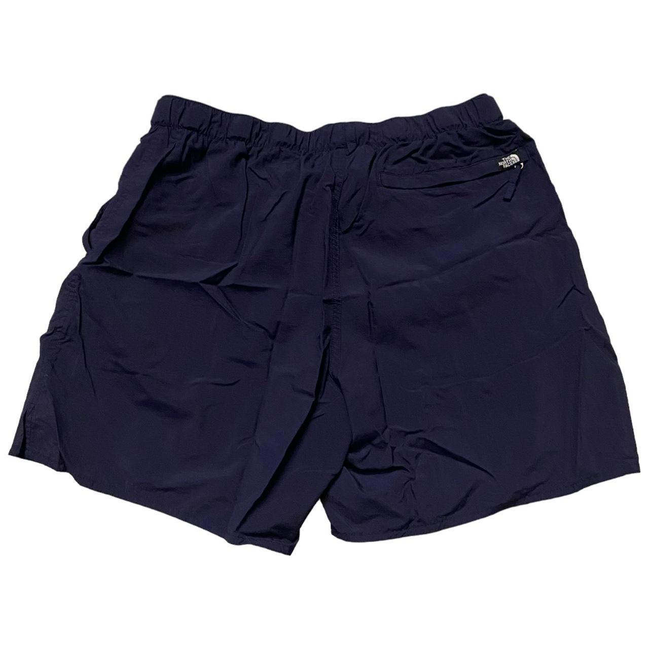 The North Face Men's Navy and White Shorts (2)
