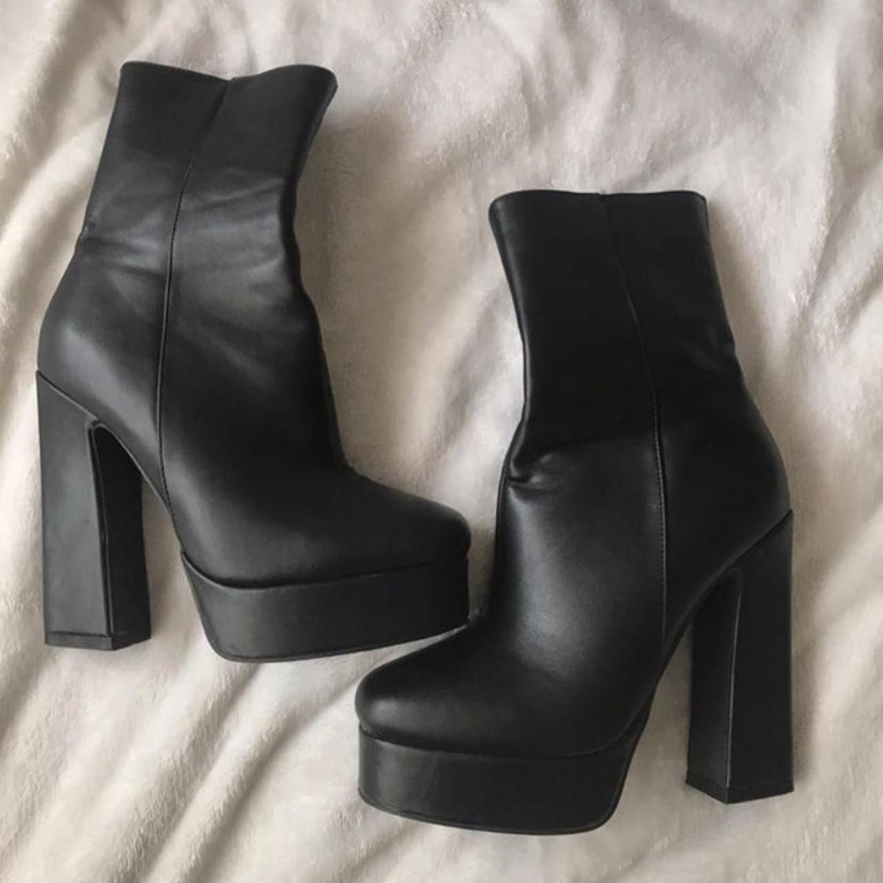 PrettyLittleThing Women's Black Boots | Depop