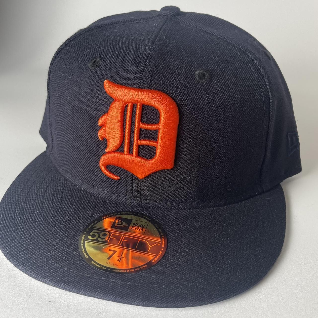 New Era Detroit Tigers Hat Navy Orange The hat is - Depop