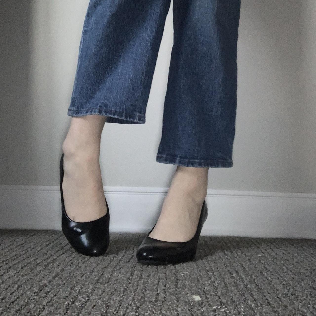 SUPER cute vintage kitten heels- fits true to 7... - Depop