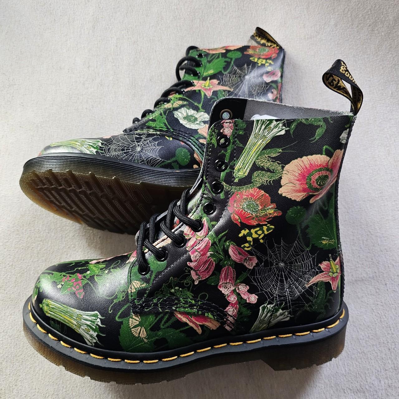 Dr martens botanics online