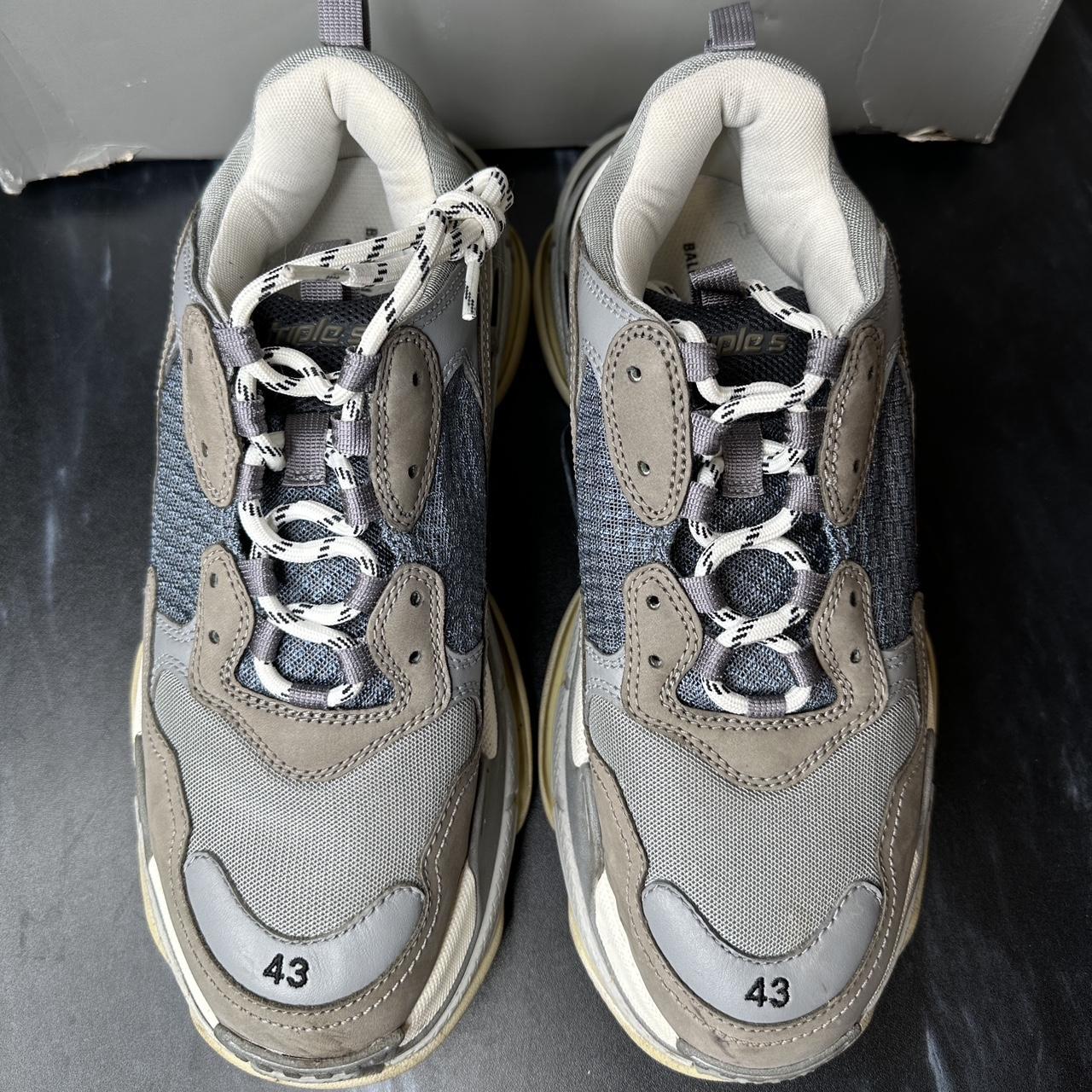 Balenciaga Triple S Grey Size UK 9 EU