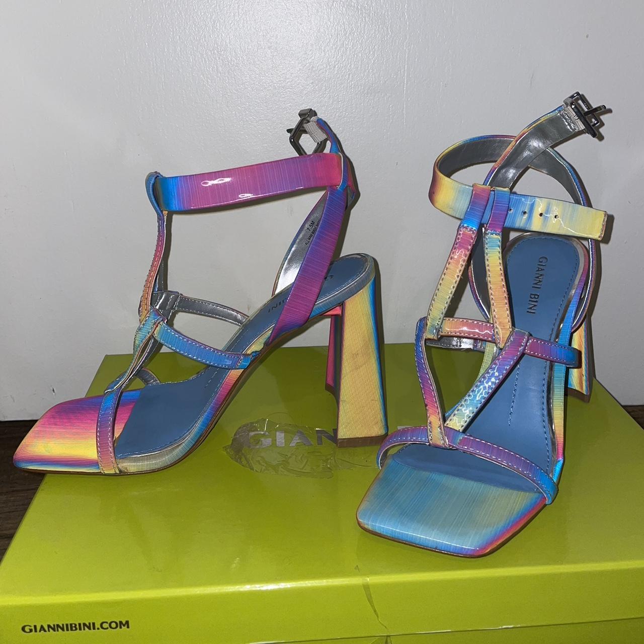 women’s size gianni bini holographic