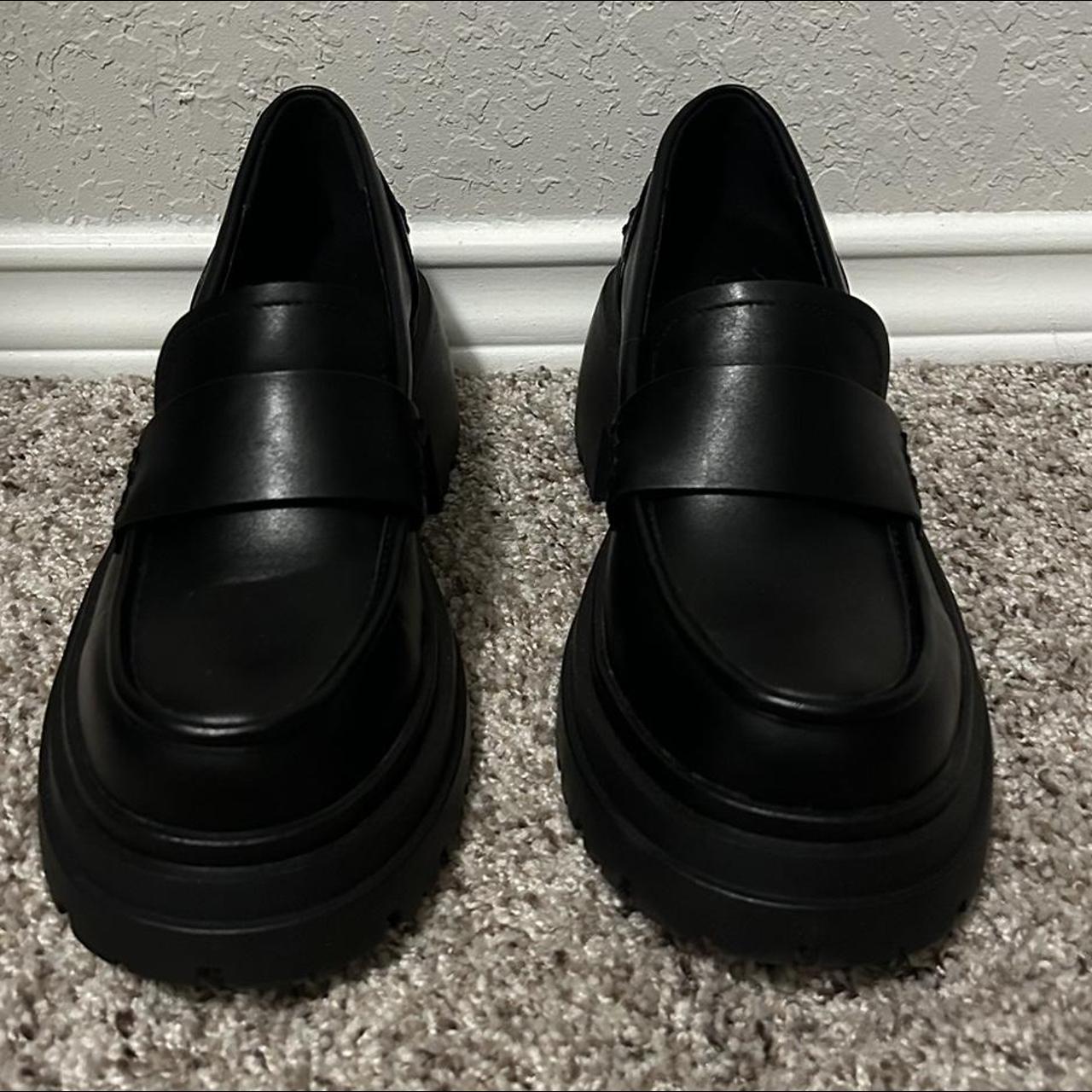 Platform loafers🖤 supposed to be size 8.5W but too... - Depop