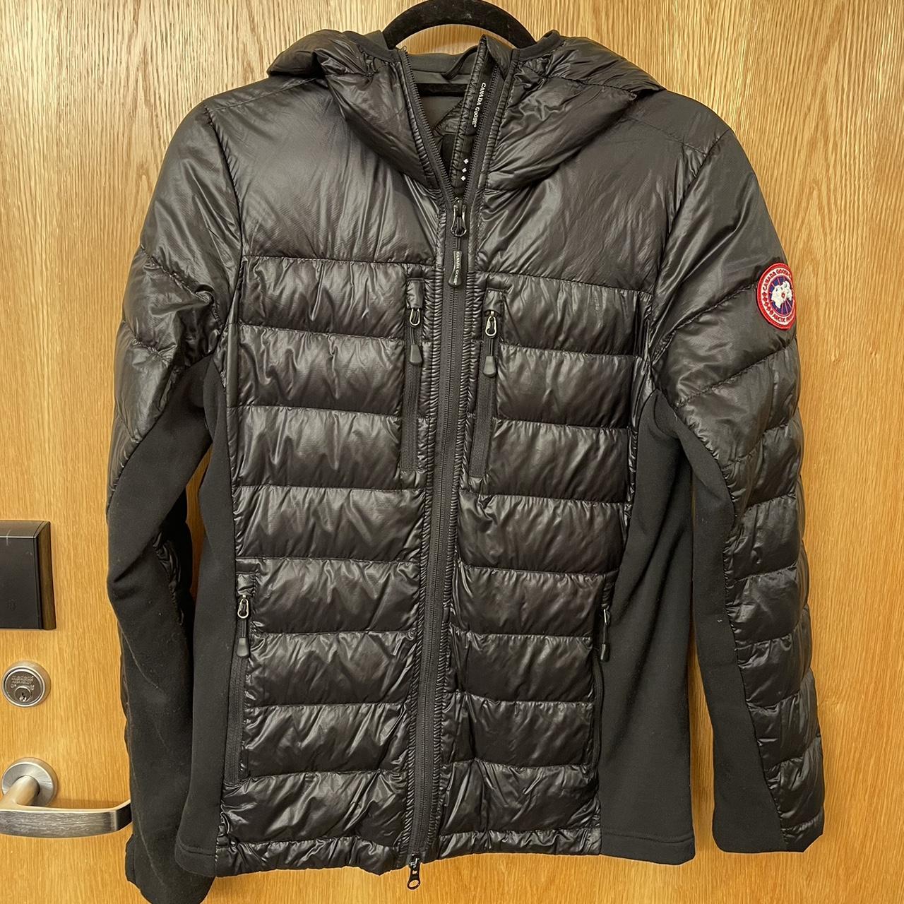 Canada Goose HyBridge Lite Tech Down Hoody - Depop