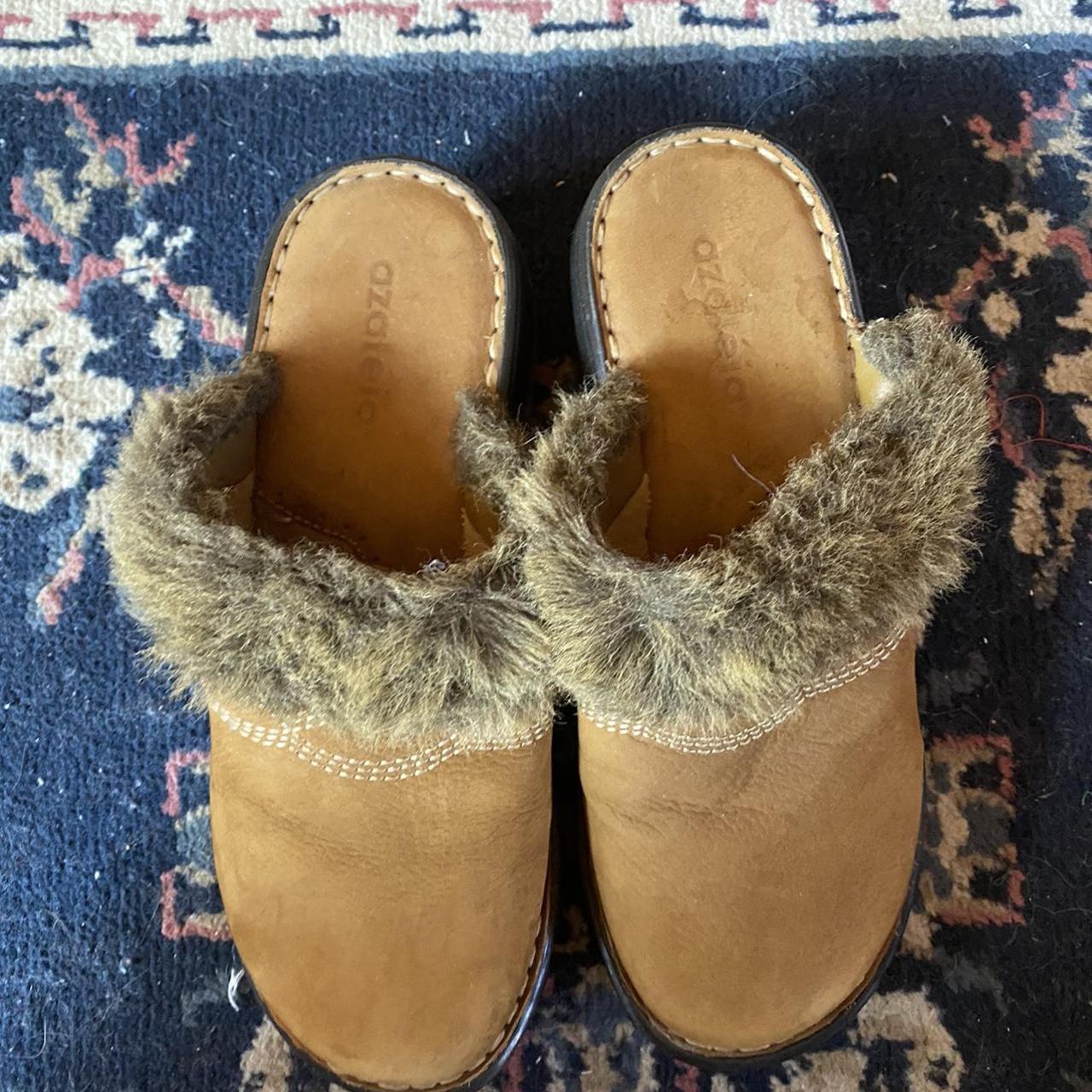 clarks fur lined clogs