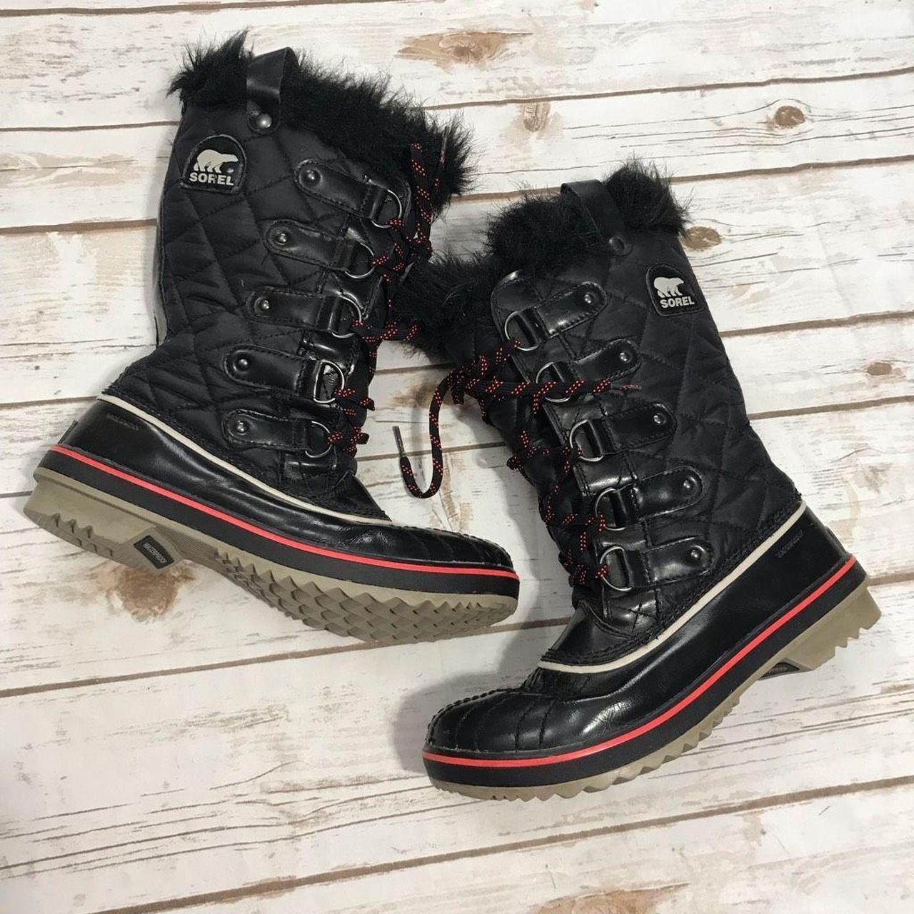 Sorel tofino sale black boots