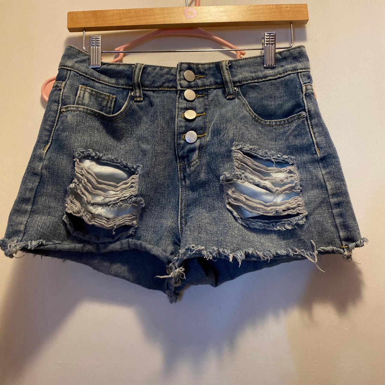 item listed by kylabeth97