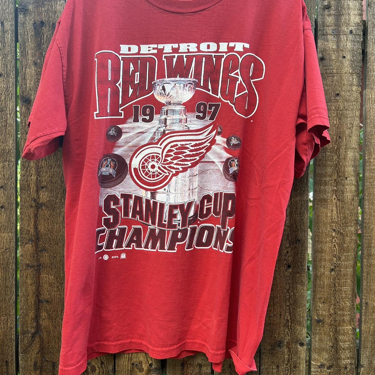 Detroit Red Wings Stanley Cup Finals Men Gray Cotton Short Sleeve T-Shirt  Size L