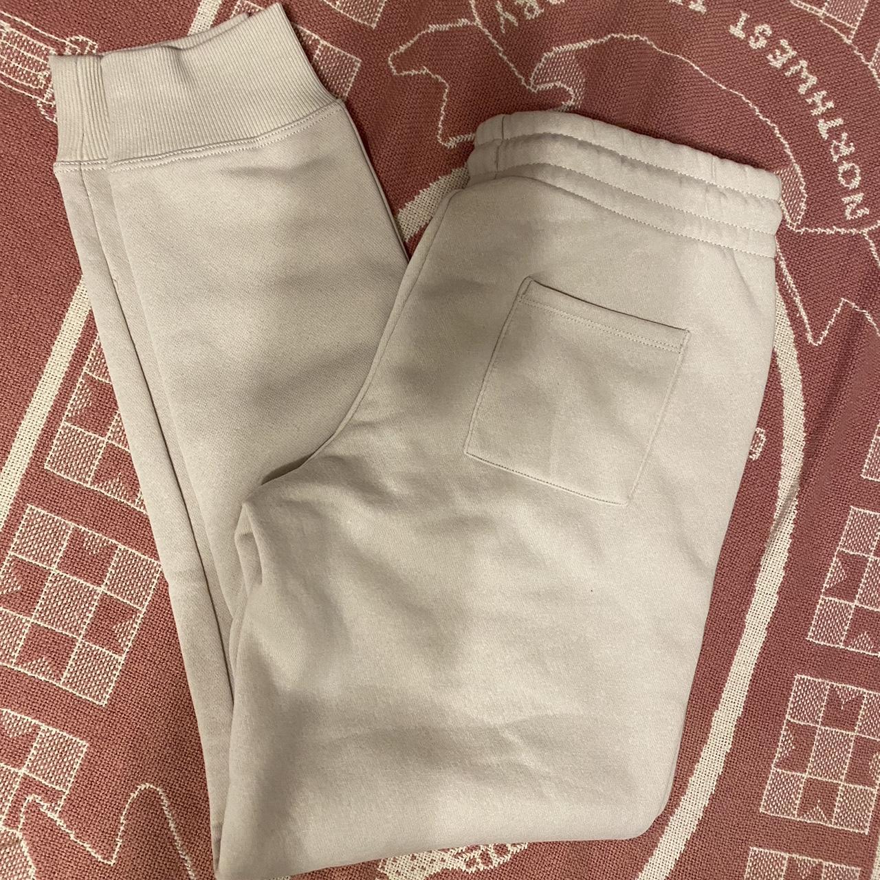 Reebok sweatpants. Paid over $45 and haven’t been worn - Depop