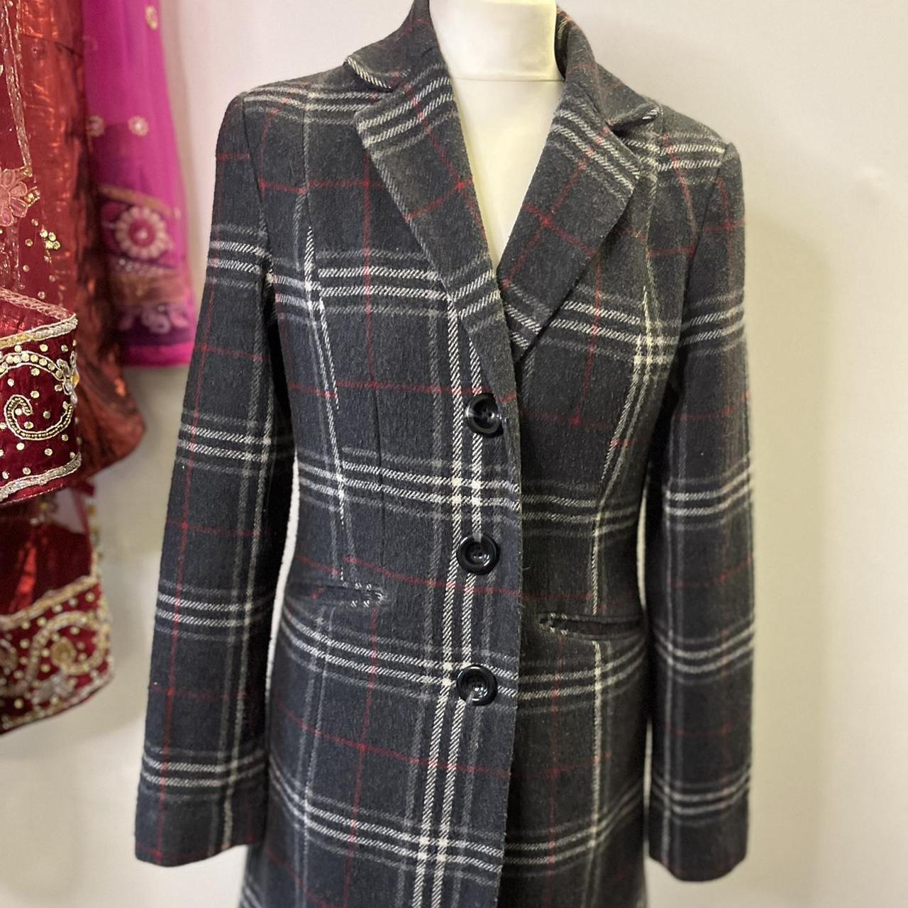 Debenhams Women's Black and Red Coat Depop