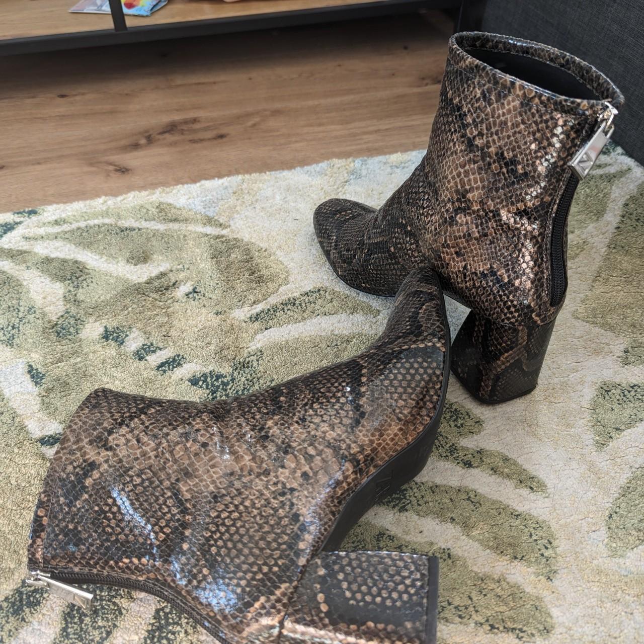 zara front zip boots