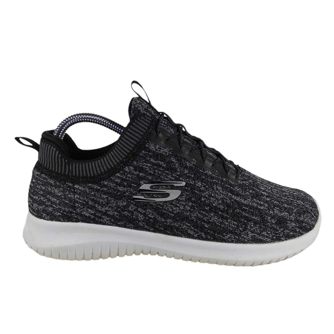 Skechers ultra outlet flex size 5