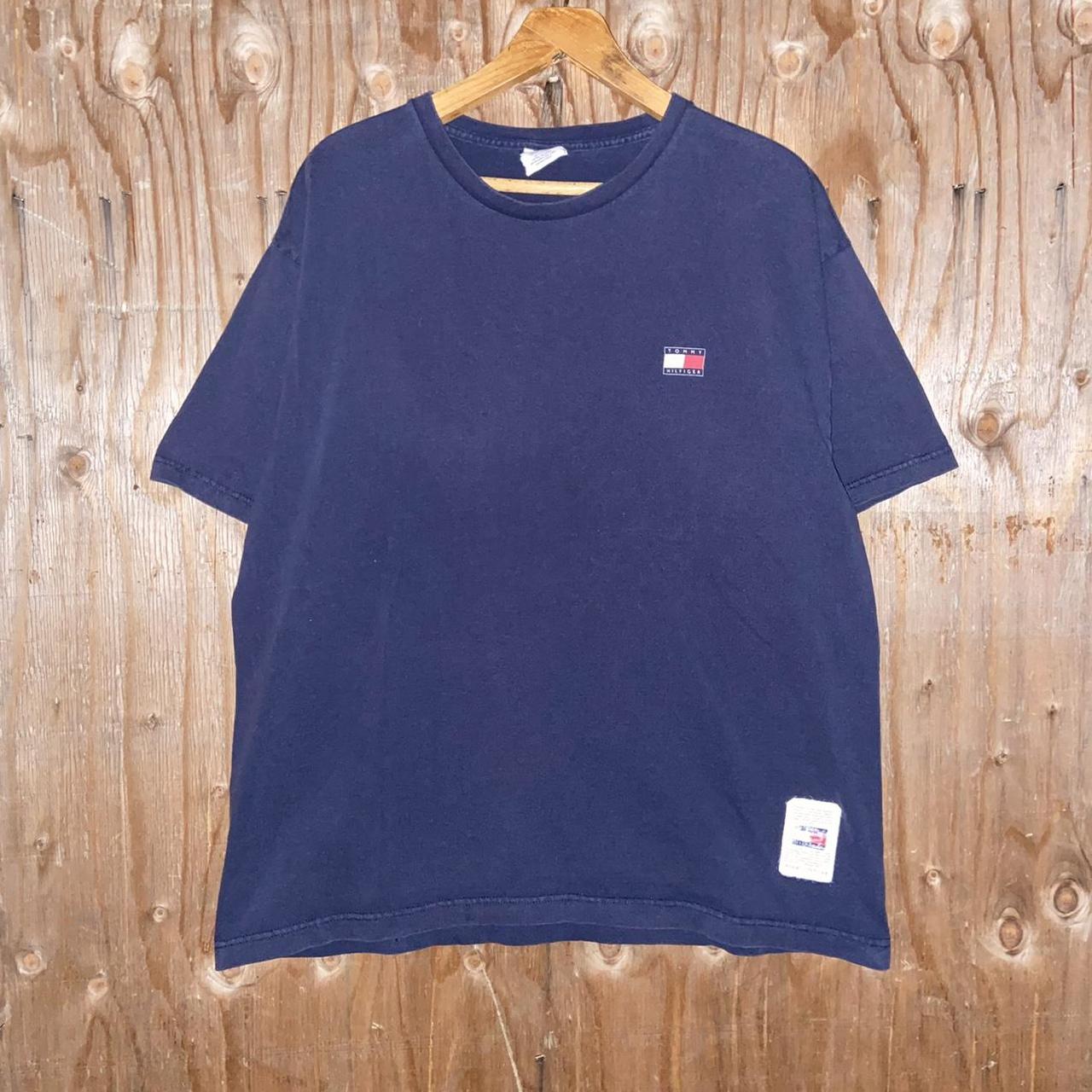 Tommy Hilfiger Men's Navy and Red T-shirt | Depop