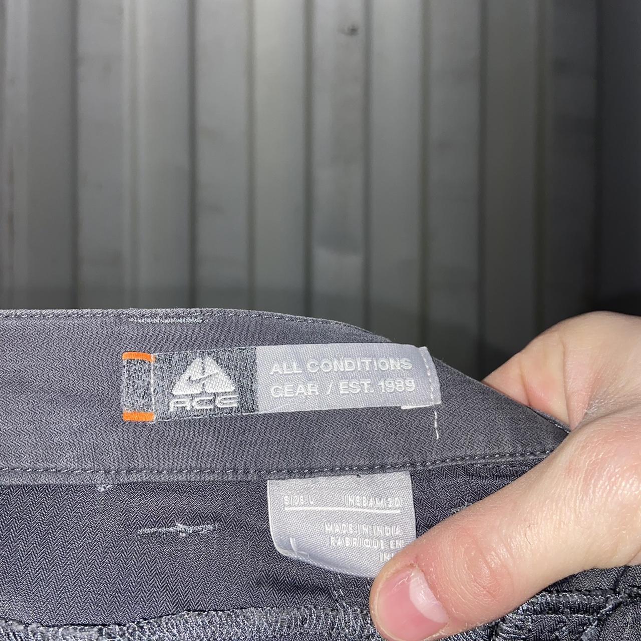 Nike ACG Men's Grey Trousers | Depop