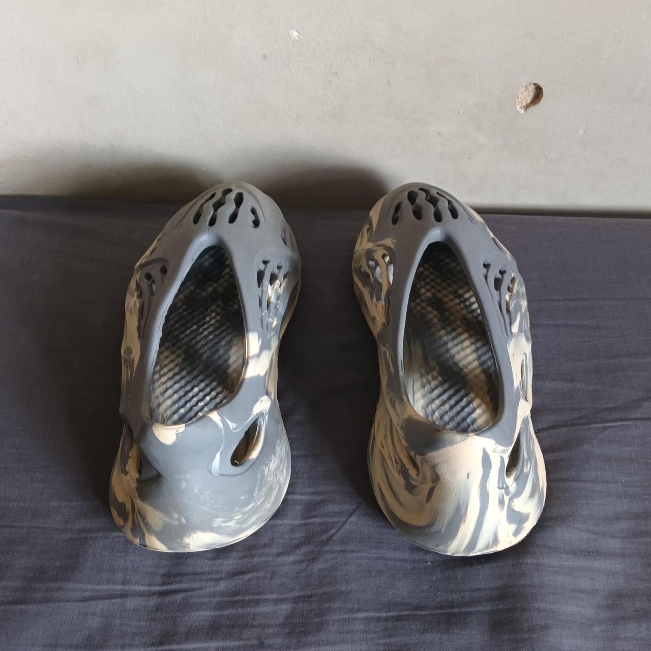 yeezy foam mxt