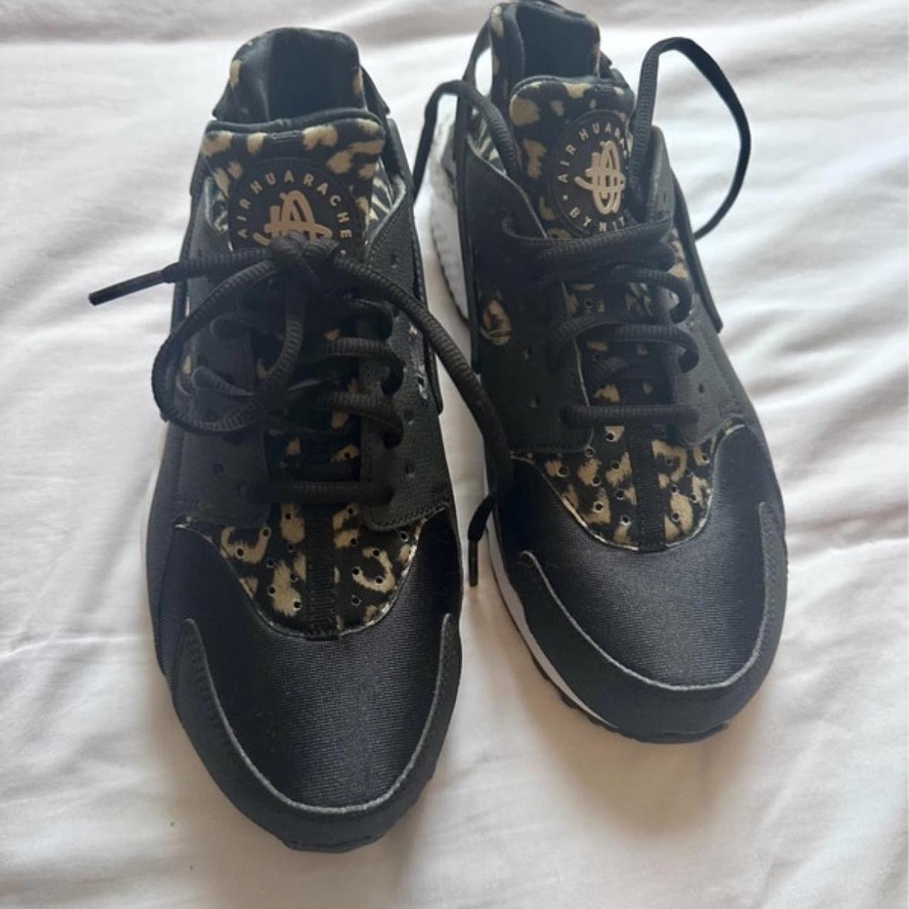 Leopard huaraches memorex