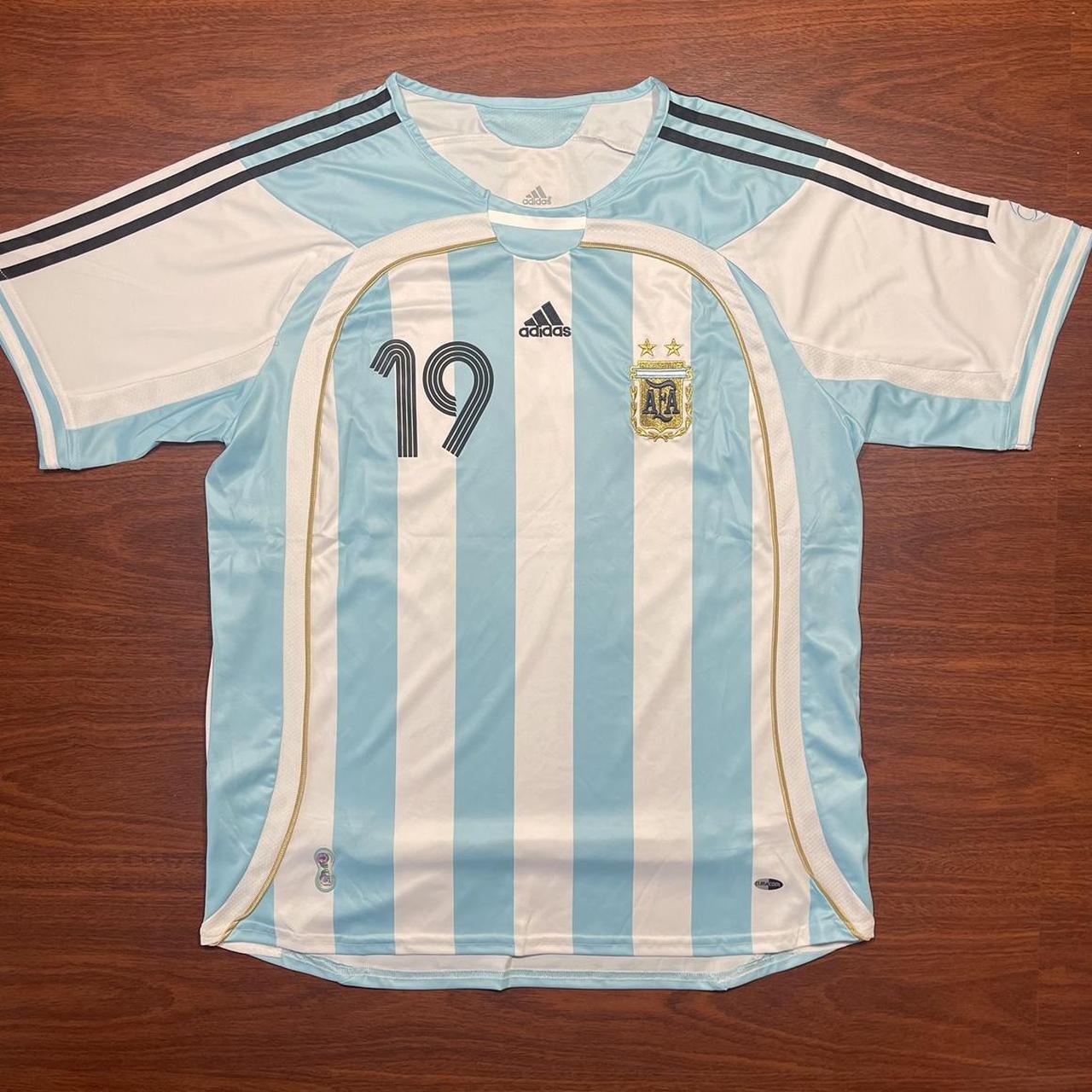 2006 World Cup Argentina Home size XL - Messi... - Depop