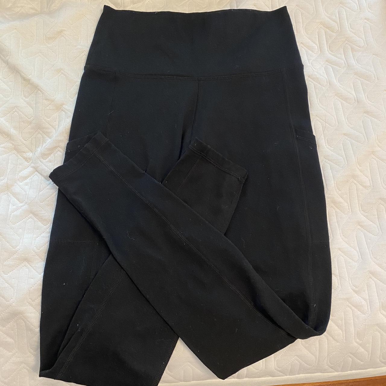 Black leggings w/ pockets on the side from Aerie... Depop