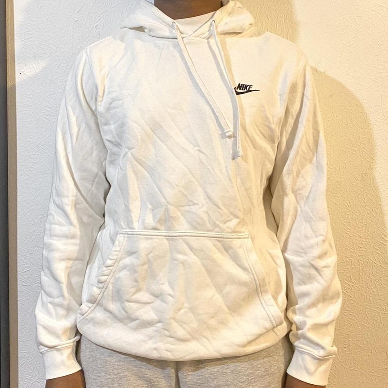 Plain white nike hoodie hotsell