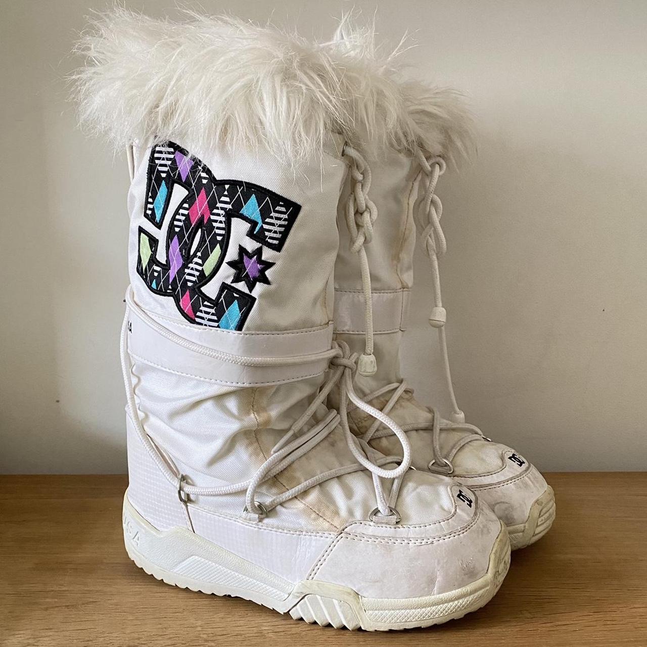 Dcshoeco y2k snow boots Insane pair of snow boots... Depop