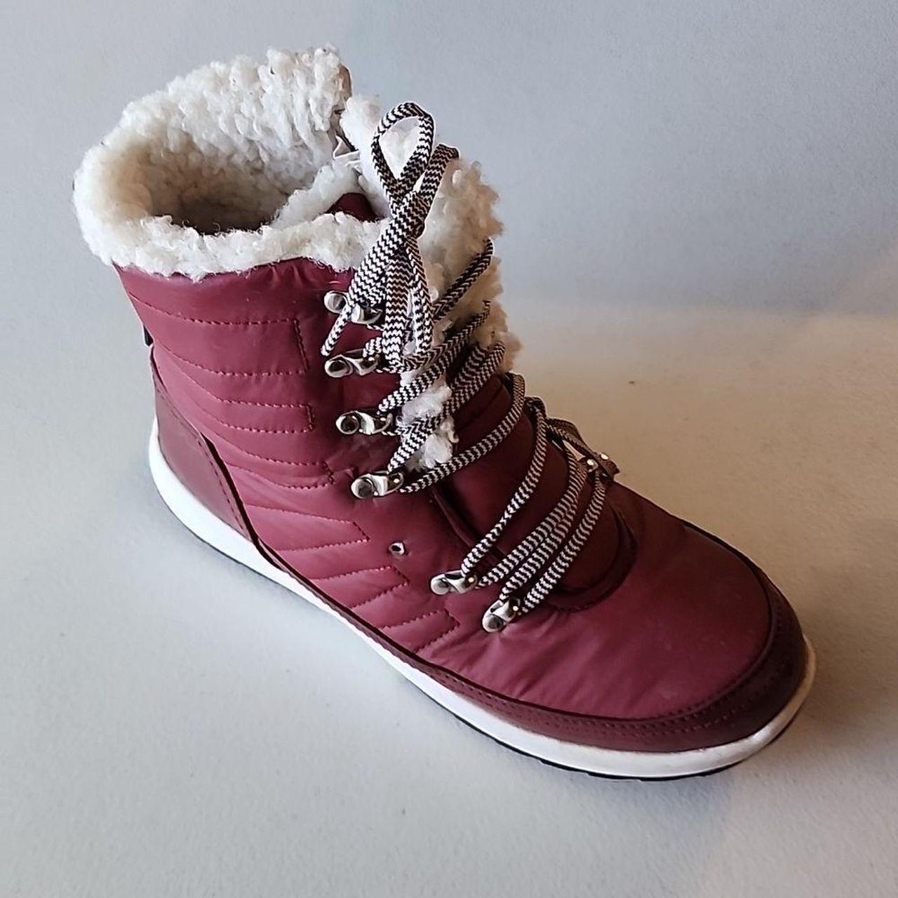 Nearly New Khombu Alegra Boot in Burgundy Size 9. Depop