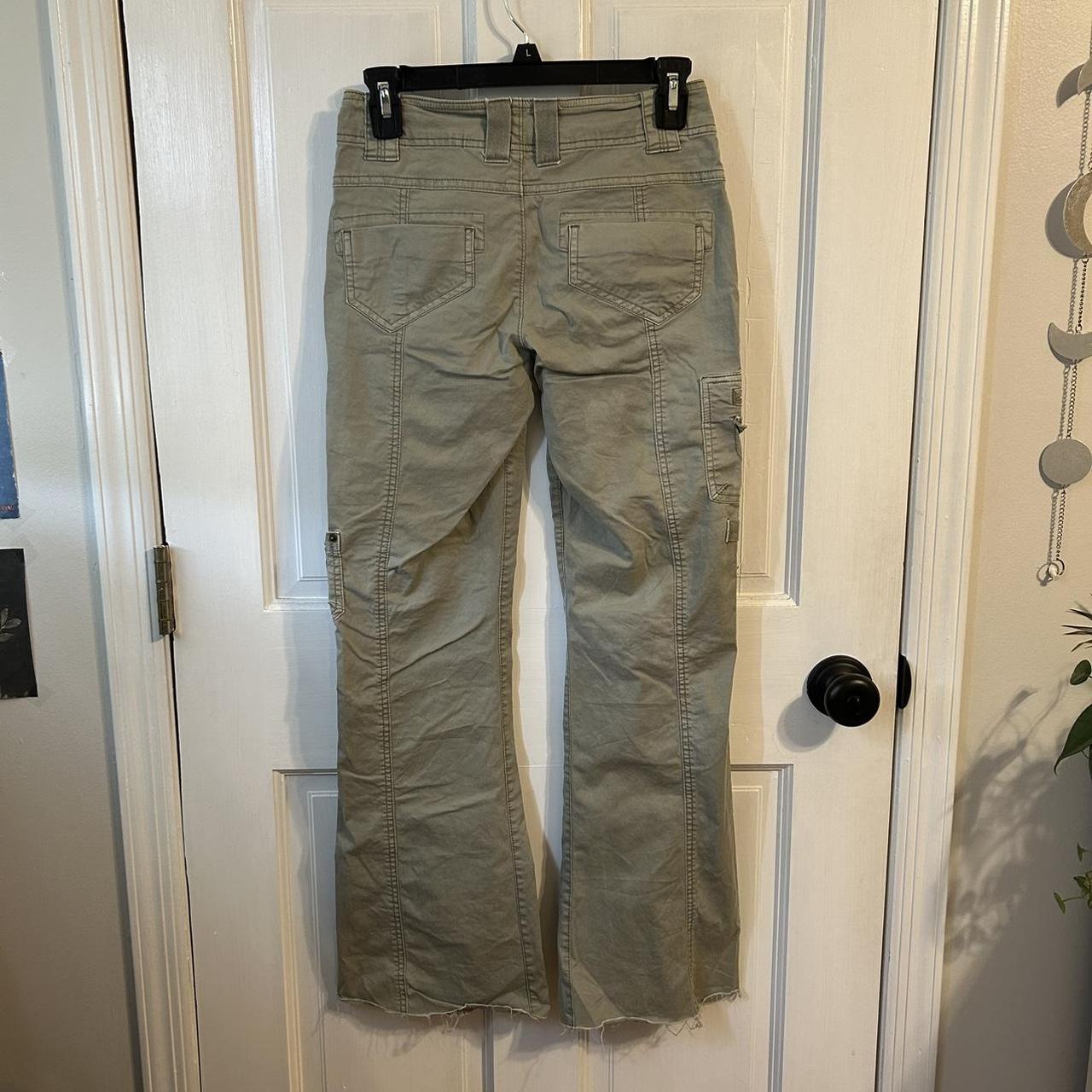garage low rise flare pants in 00. these are too... - Depop