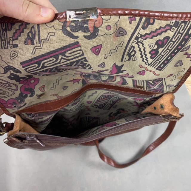 A vintage purse from the brand 'Claudio Depop