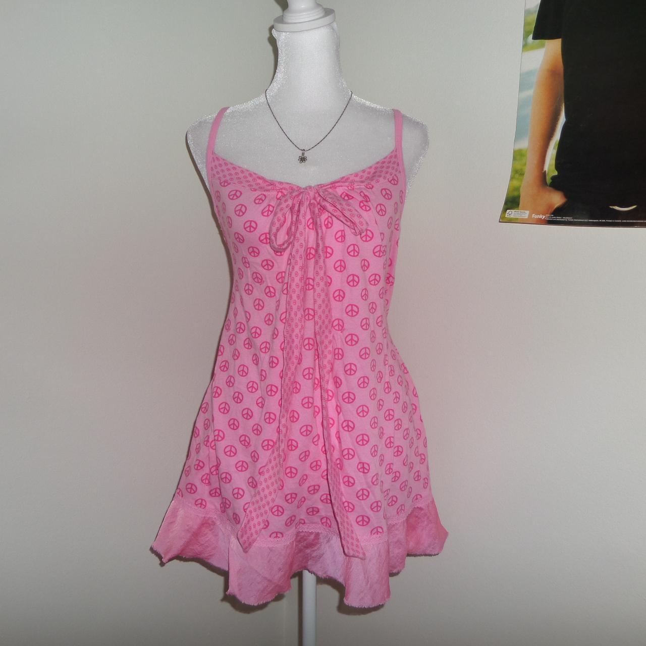 Adorable vintage early 2000s PINK by victorias... - Depop