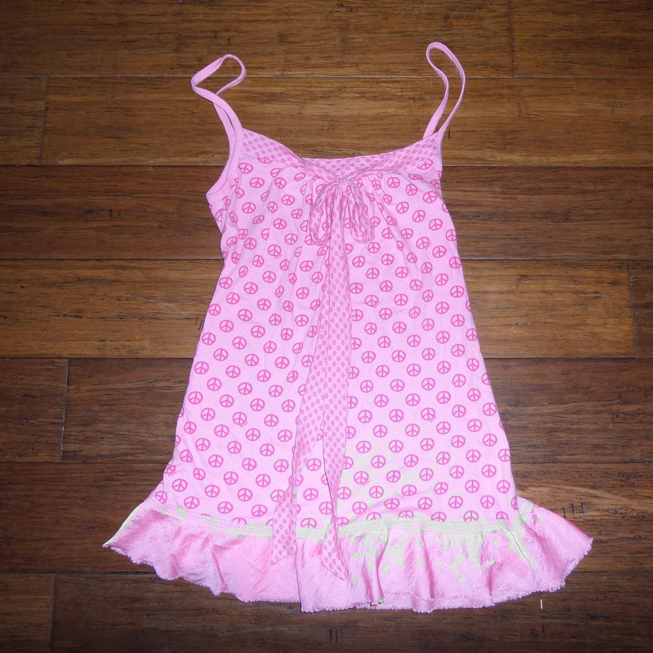 Adorable vintage early 2000s PINK by victorias... - Depop