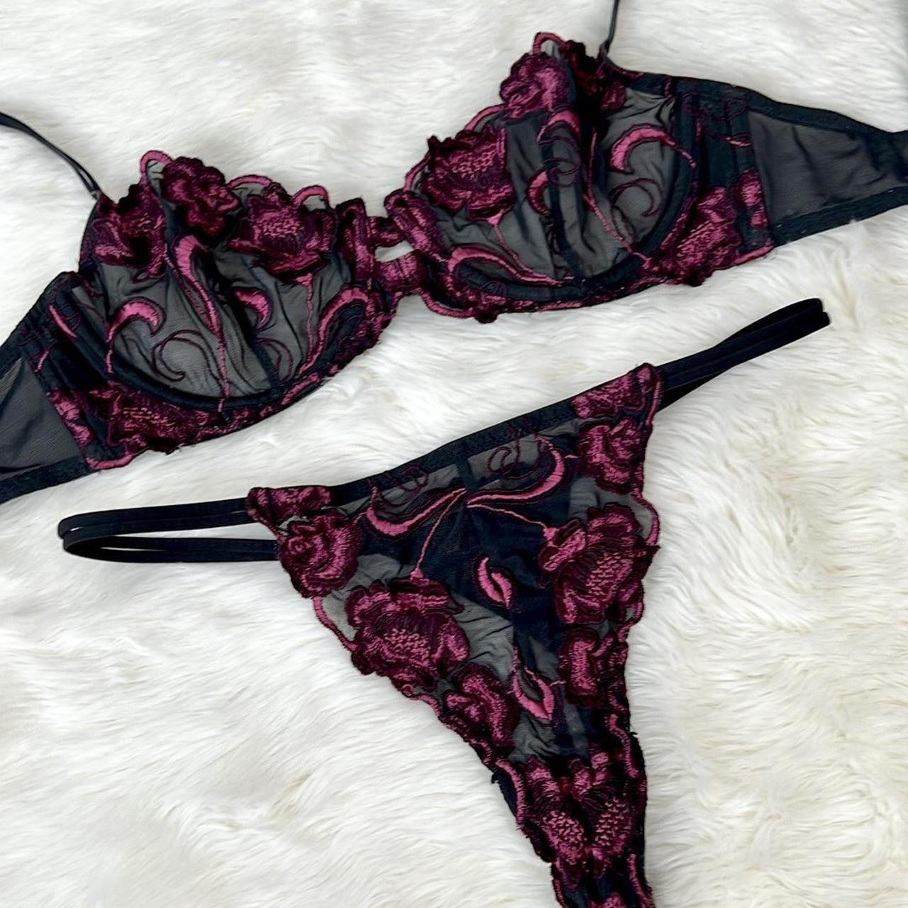 Y2K Gothic Lingerie Vintage 2002 Bra 34C excellent | Depop